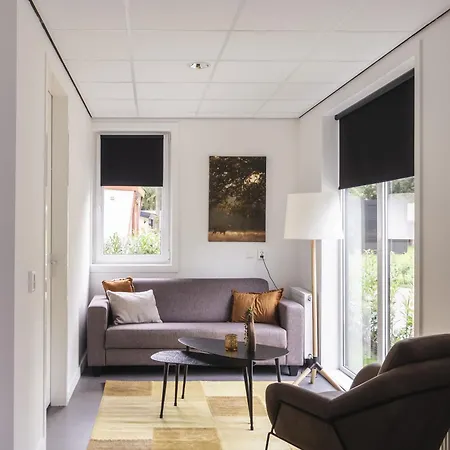 Chalet Tiny House 'de Dennenhut' *